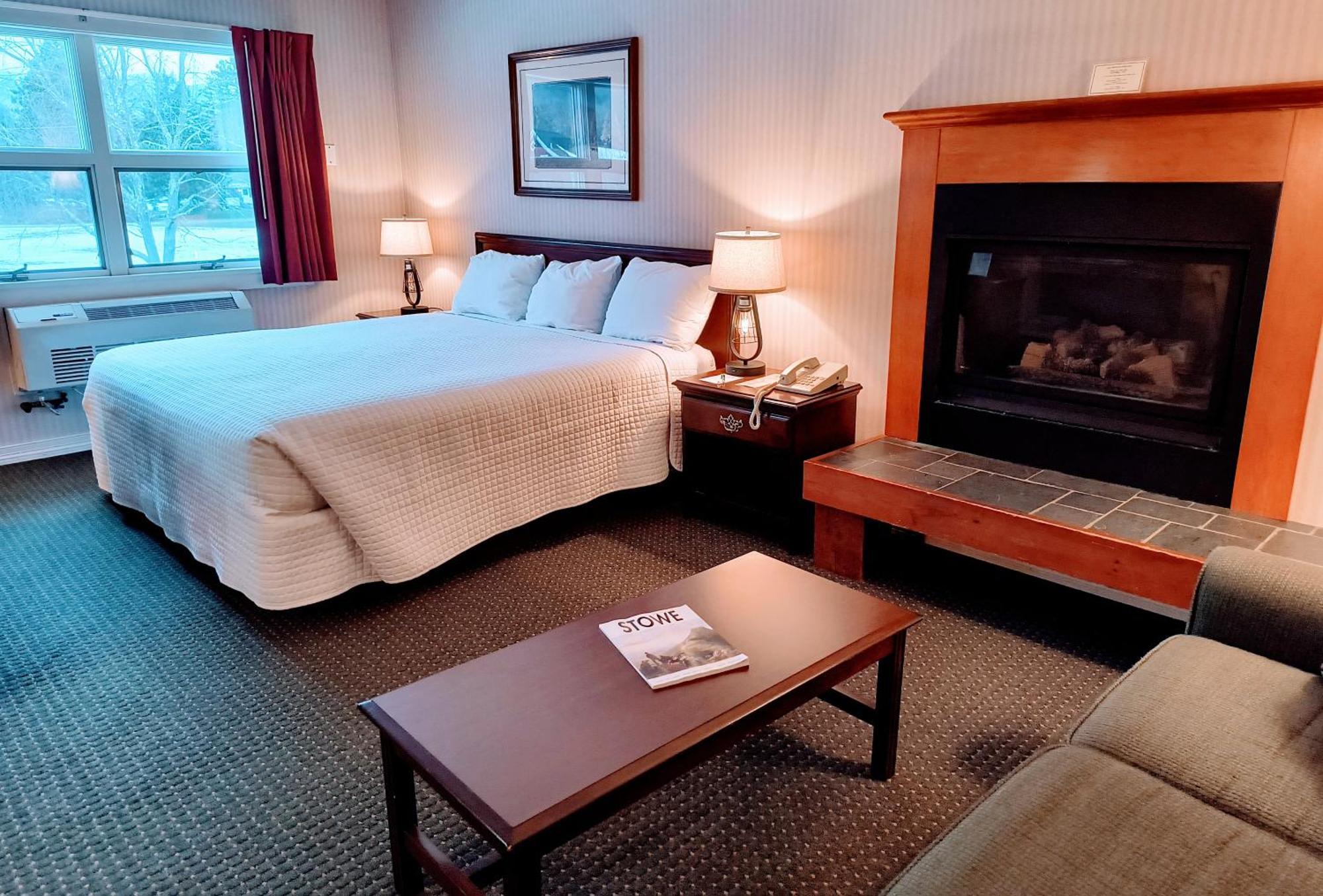 Stowe Motel & Snowdrift Exterior photo