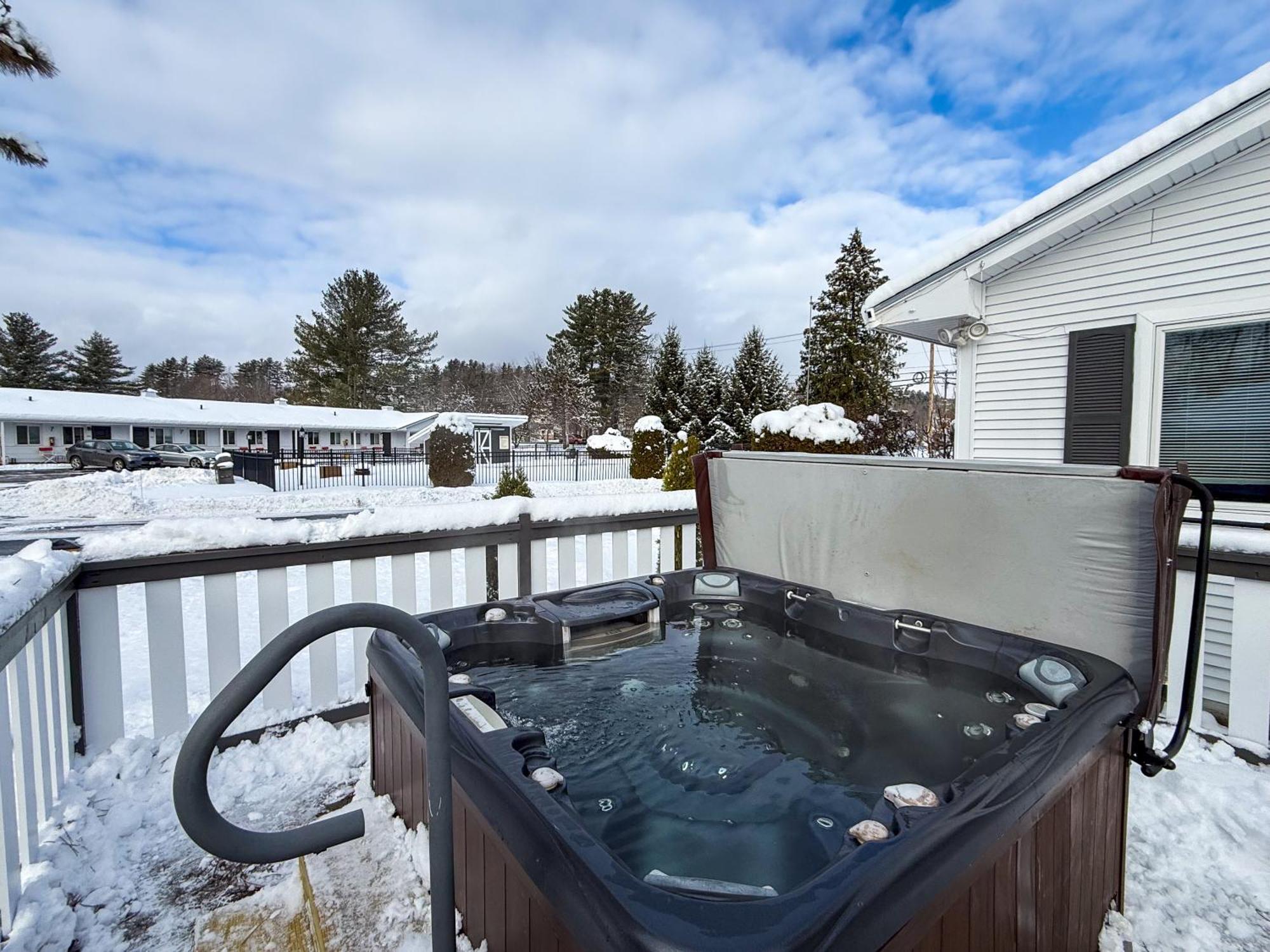 Stowe Motel & Snowdrift Exterior photo